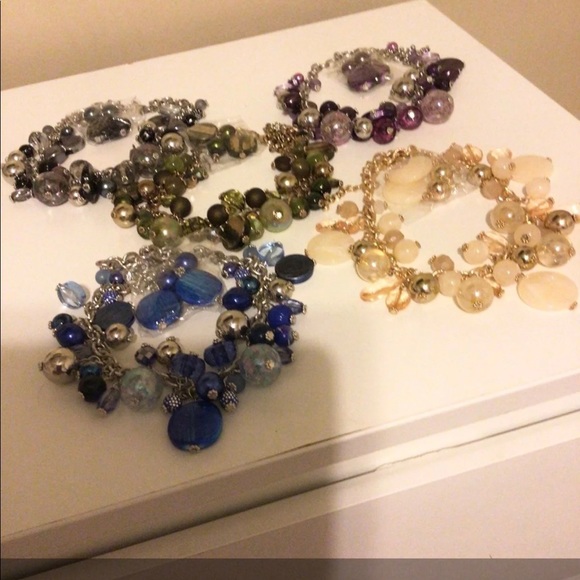 NEW. Firstmeet. Cream Gold Jewelry Set. - Picture 5 of 8